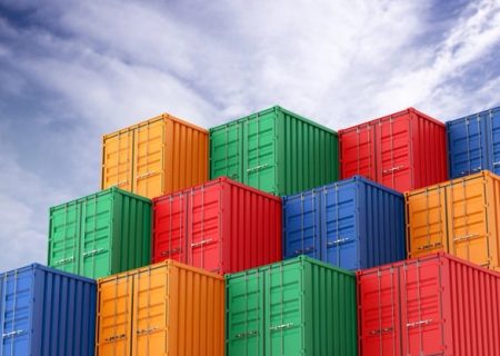 عبور کانتینرهای فسادپذیر از مرز گیلان ۱۰ دقیقه‌ای می‌شود/ تشکیل کارگروه ویژه برای نجات صادرات