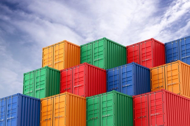 عبور کانتینرهای فسادپذیر از مرز گیلان ۱۰ دقیقه‌ای می‌شود/ تشکیل کارگروه ویژه برای نجات صادرات