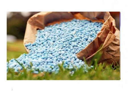 عرضه بیش از ۱۶ هزار تن انواع کود به کشاورزان گیلانی